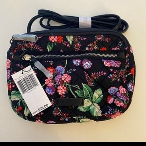 NWT Vera Bradley RFID LIttle Crossbody 22533-153 Winter Berry